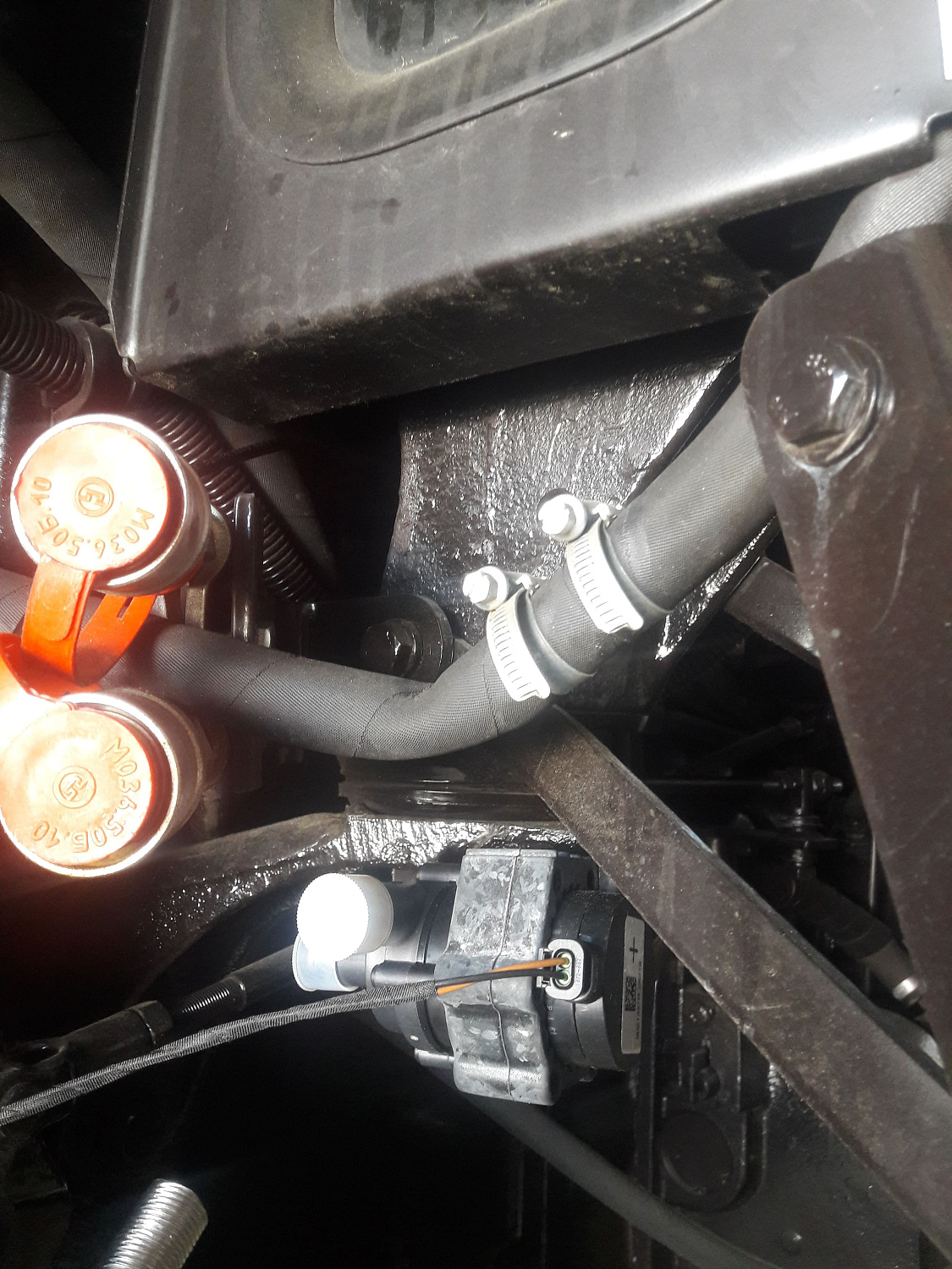 Установка предпусковых подогревателей Webasto TermoTop EVO